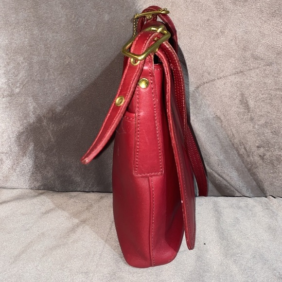 Vintage Coach Leather Shoulder Bag Red style 9821 - Picture 5 of 12